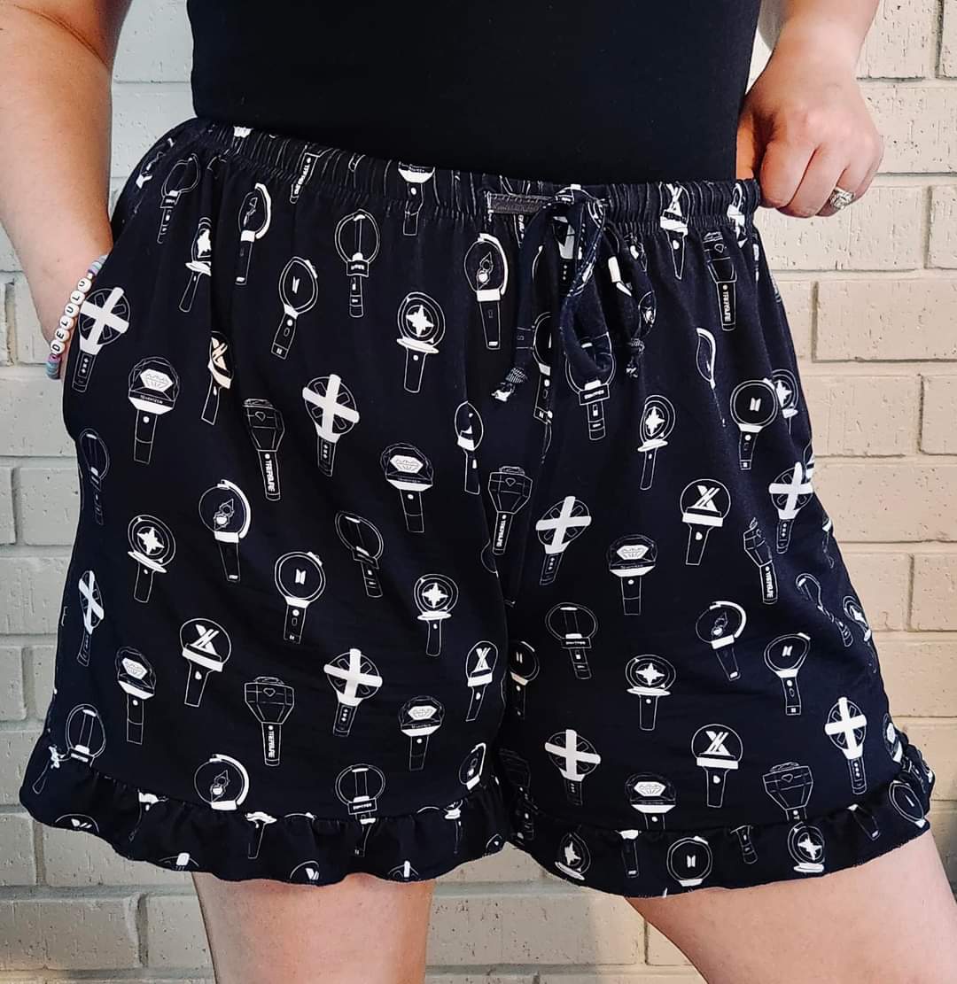 GET LIT Ruffle shorts