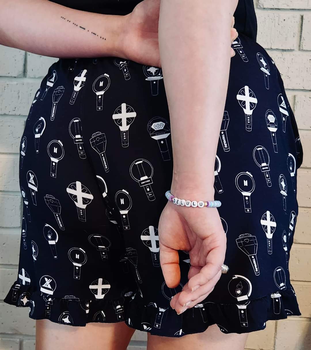 GET LIT Ruffle shorts